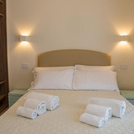 B&B Borgo Marinaro Порто-Сан-Джорджо Екстер'єр фото
