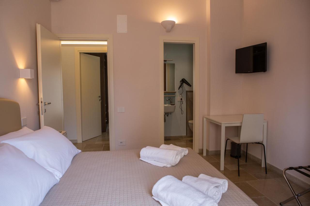 B&B Borgo Marinaro Порто-Сан-Джорджо Екстер'єр фото
