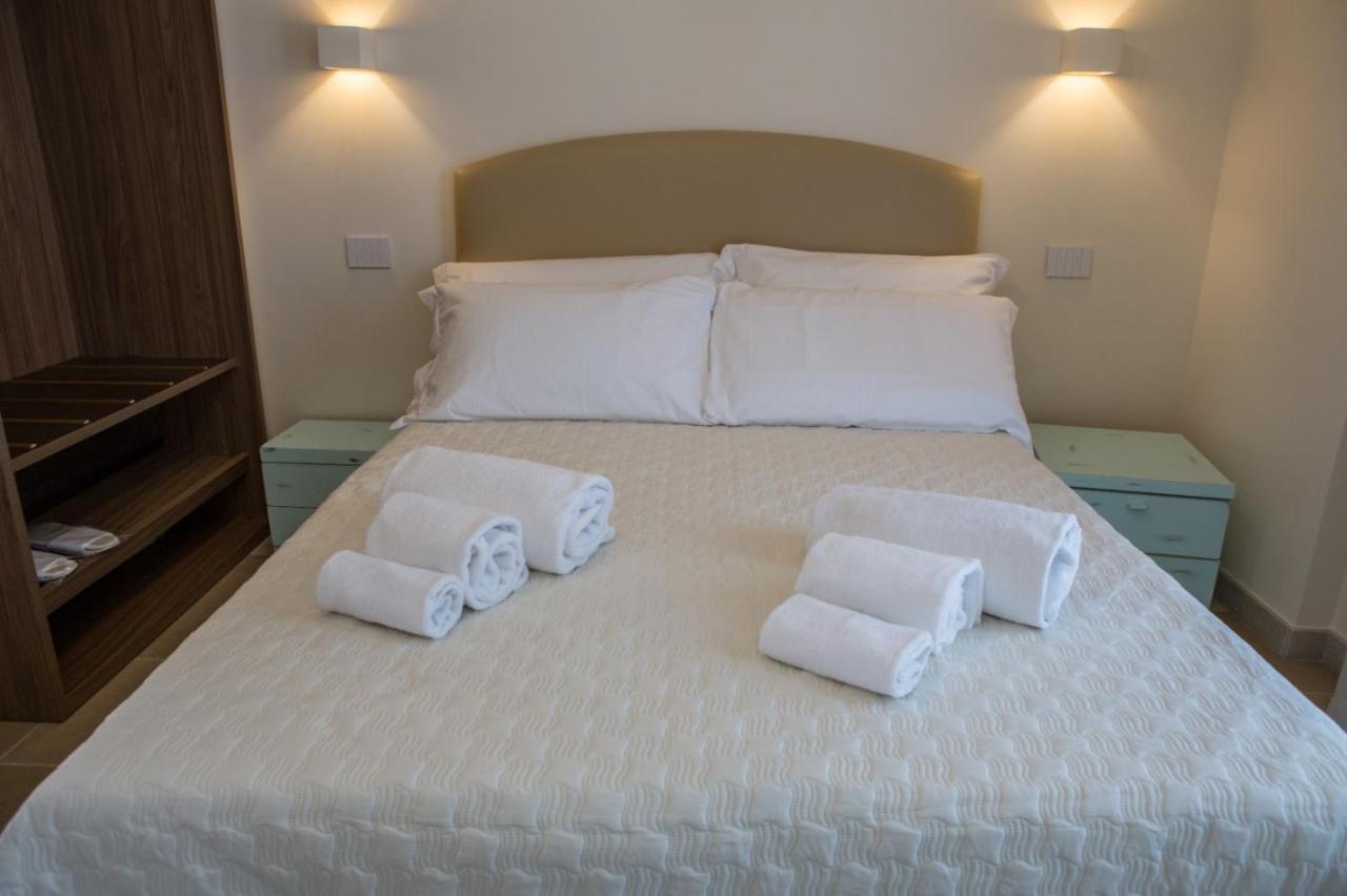 B&B Borgo Marinaro Порто-Сан-Джорджо Екстер'єр фото